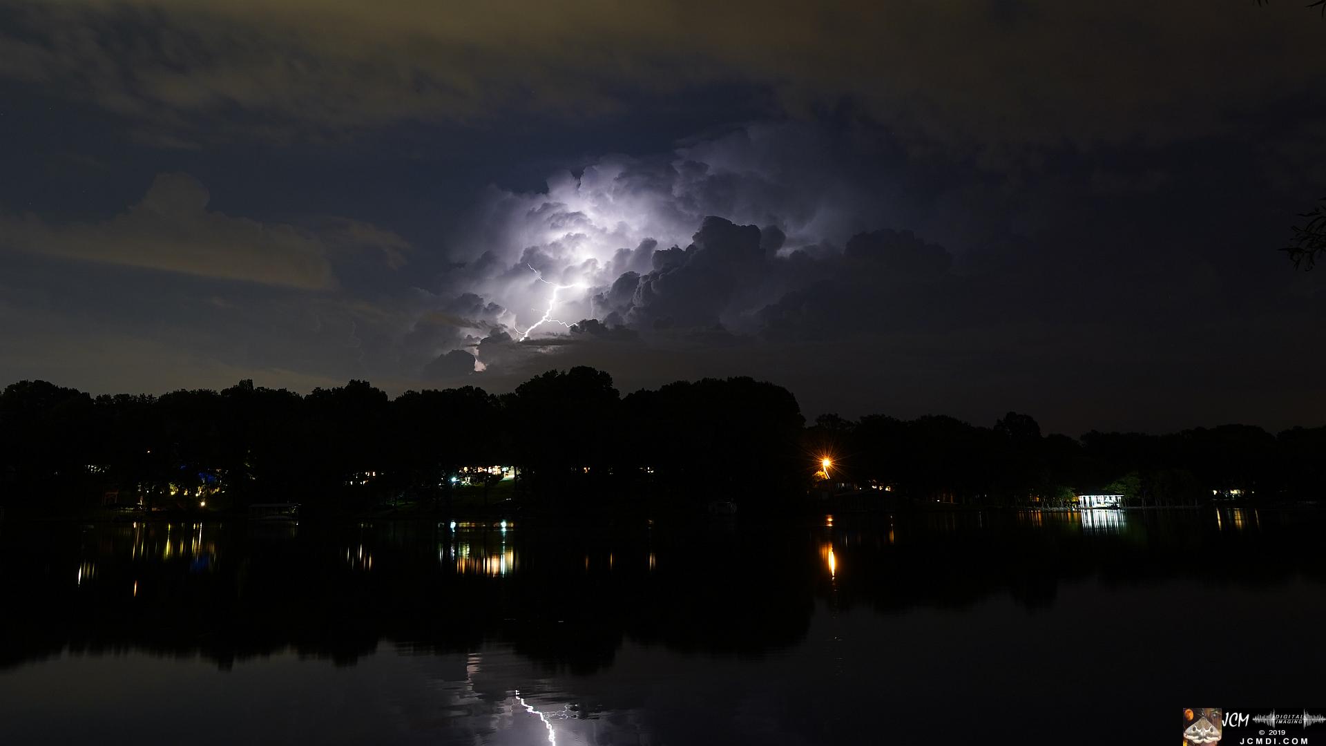 Lightning bolts - near Hendersonville, TN